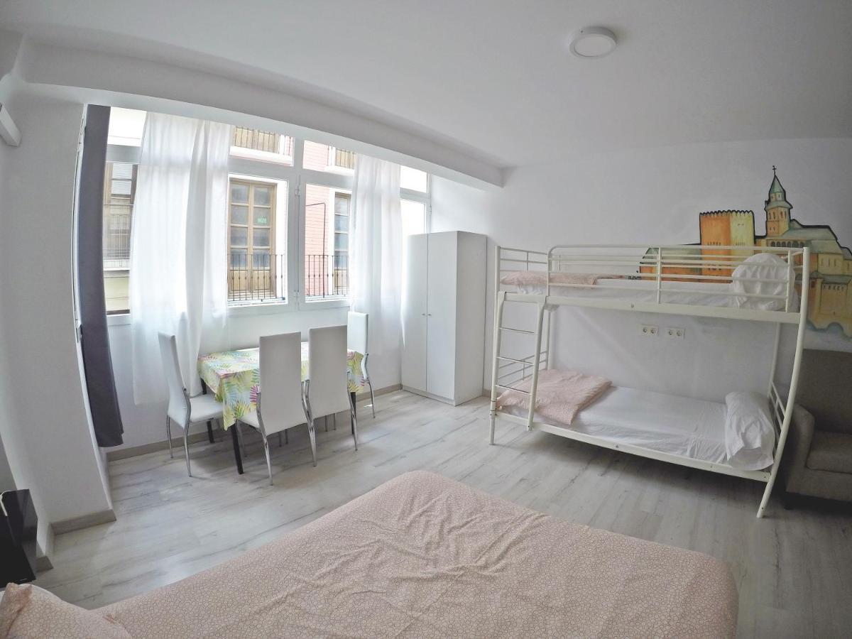 Mesonhomes Suites Center - Stay & Work Granada Dış mekan fotoğraf