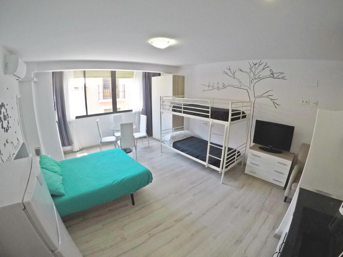 Mesonhomes Suites Center - Stay & Work Granada Dış mekan fotoğraf
