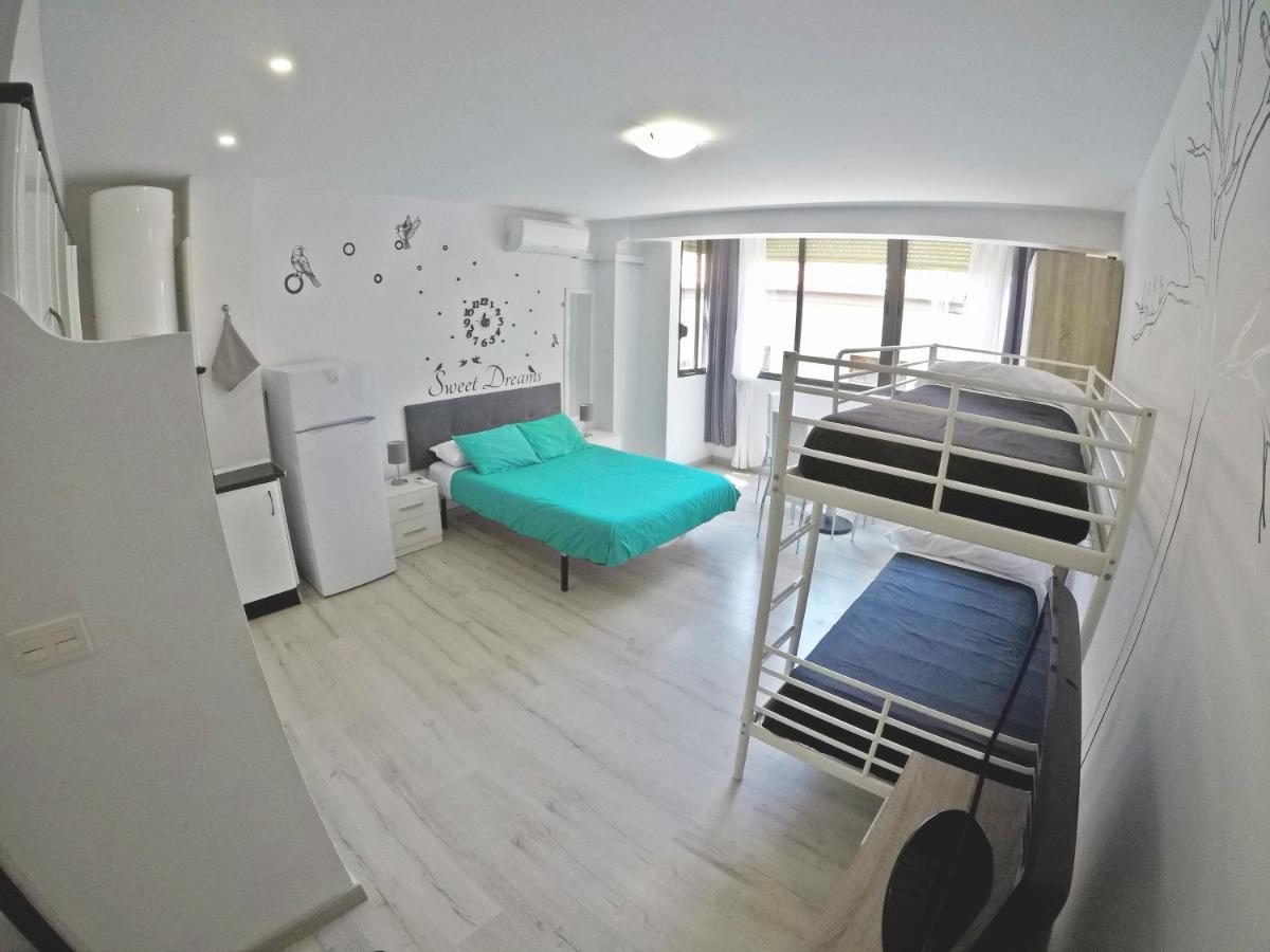 Mesonhomes Suites Center - Stay & Work Granada Dış mekan fotoğraf