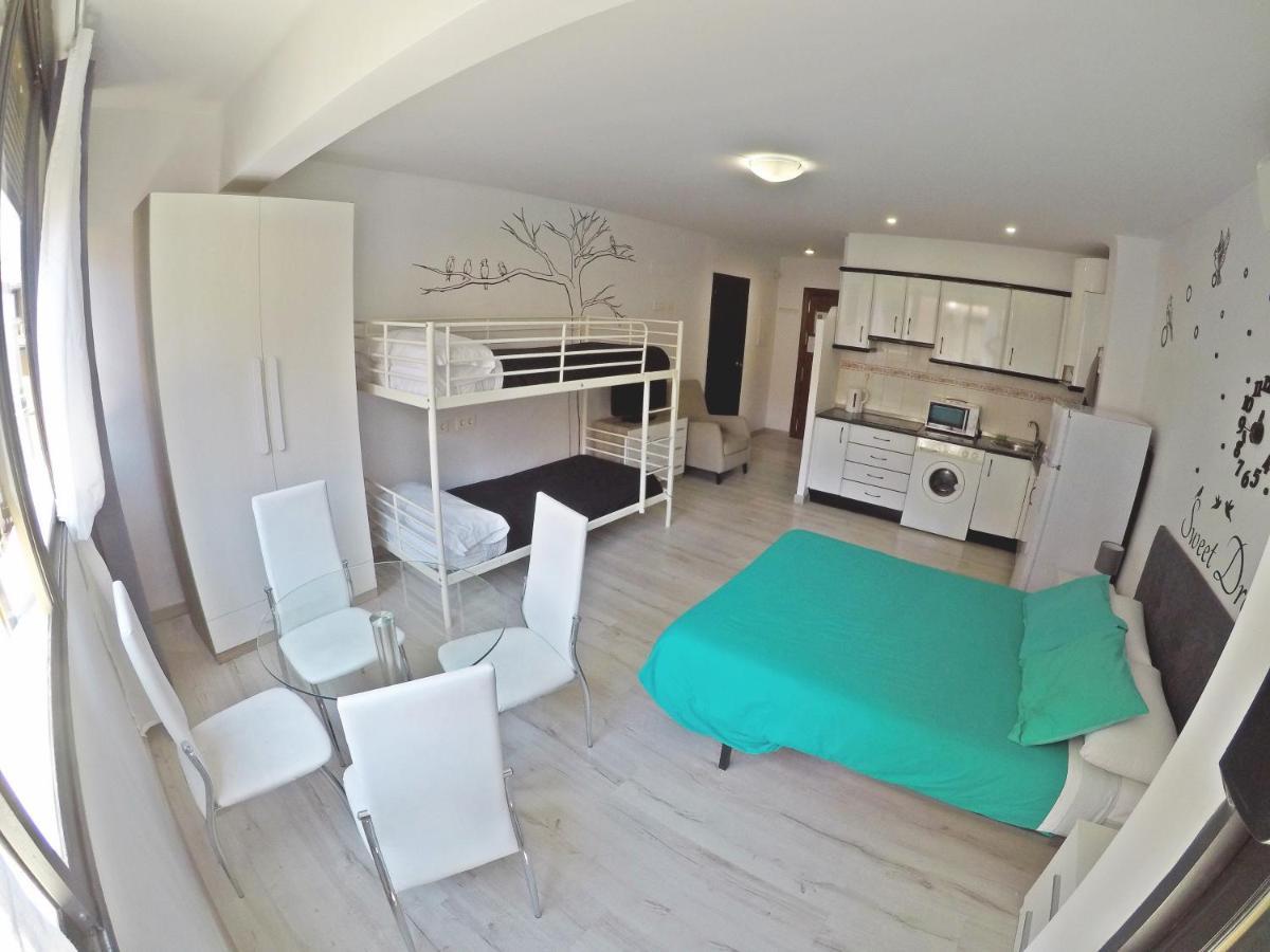 Mesonhomes Suites Center - Stay & Work Granada Dış mekan fotoğraf